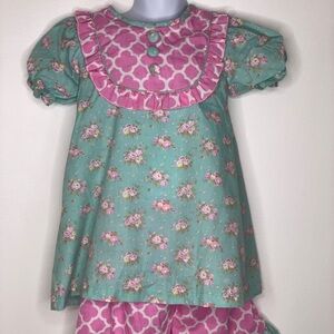 Small Fry girls blue pink floral quatrefoil short set Sz 5T boutique